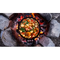 Kociołek żeliwny z patelnią garnek myśliwski węgierski na ognisko grill 8l