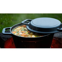Kociołek żeliwny z patelnią garnek myśliwski węgierski na ognisko grill 8l